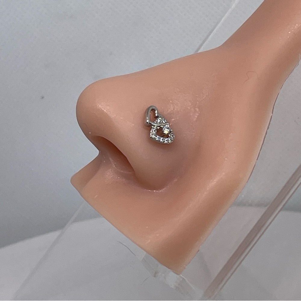 Silver double heart nose stud